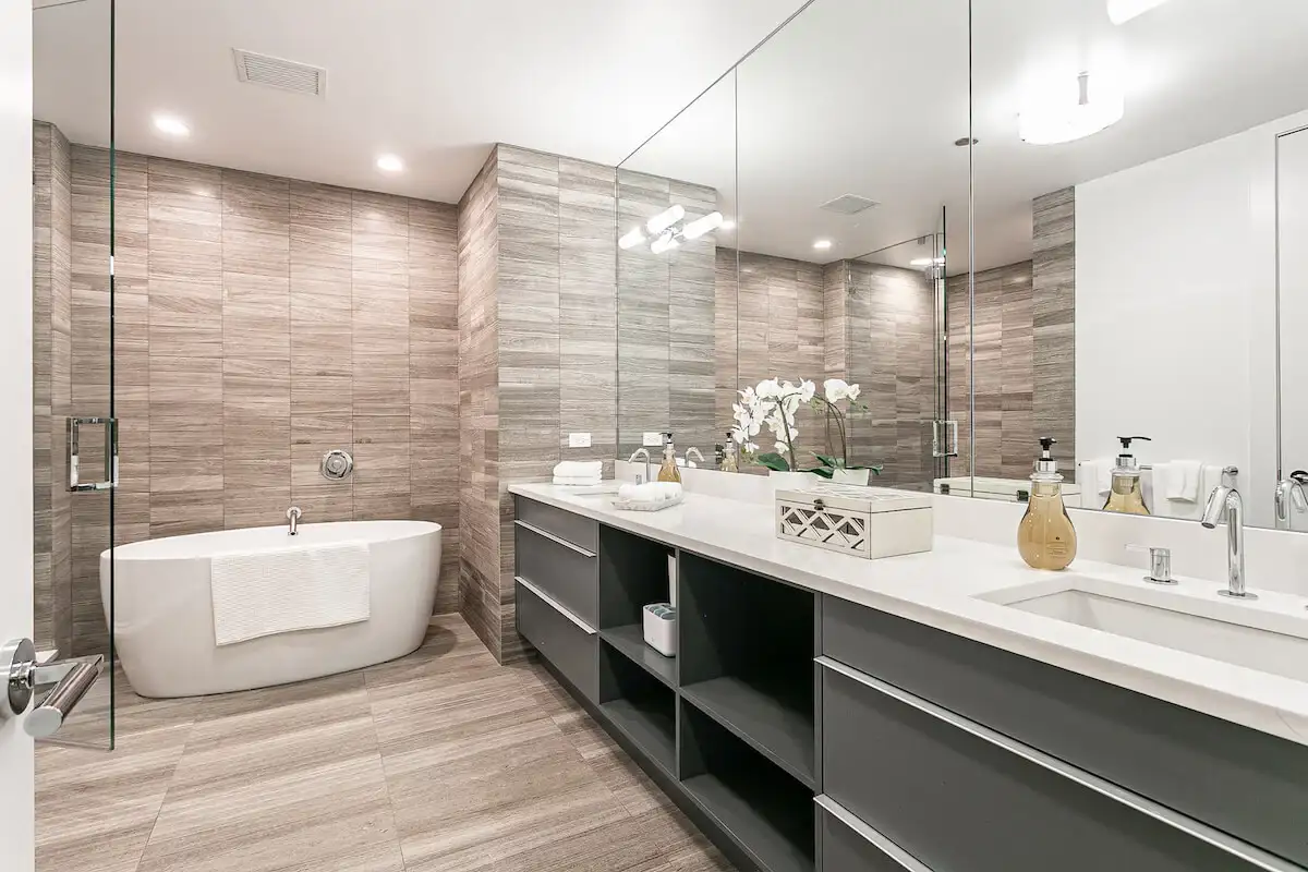 Group of professionals enjoying a luxury furnished corporate apartment in Downtown Chicago.