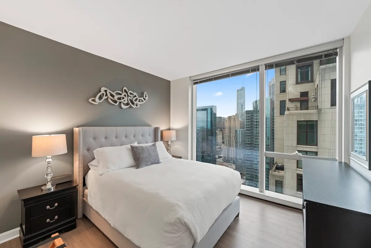 Group of professionals enjoying a luxury furnished corporate apartment in Downtown Chicago.