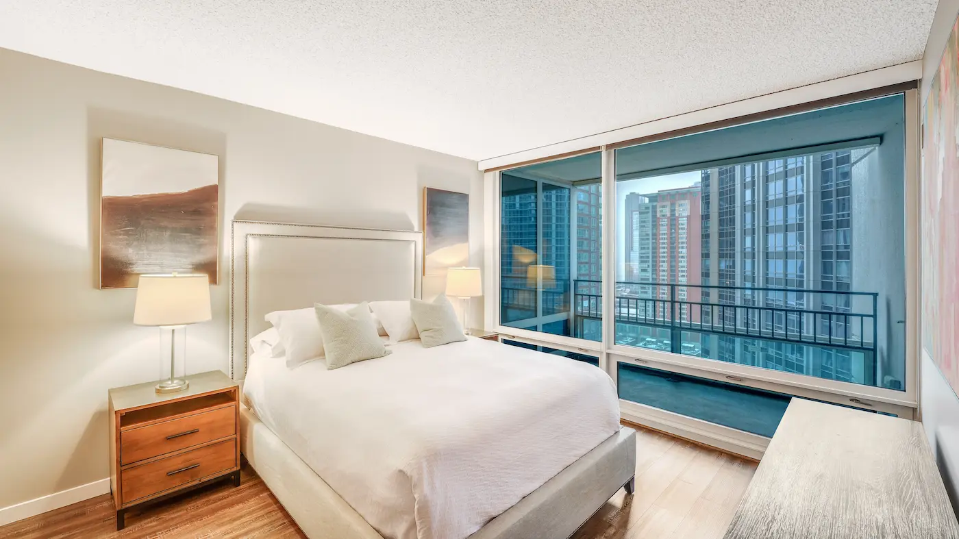 Group of professionals enjoying a luxury furnished corporate apartment in Downtown Chicago.