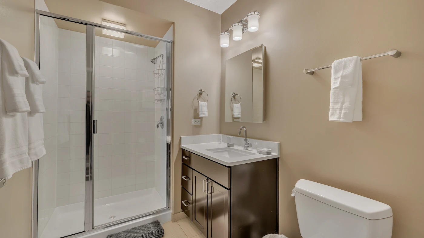 Group of professionals enjoying a luxury furnished corporate apartment in Downtown Chicago.