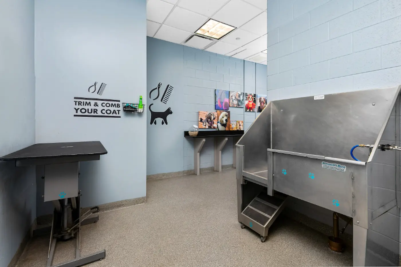 Group of professionals enjoying a luxury furnished corporate apartment in Downtown Chicago.