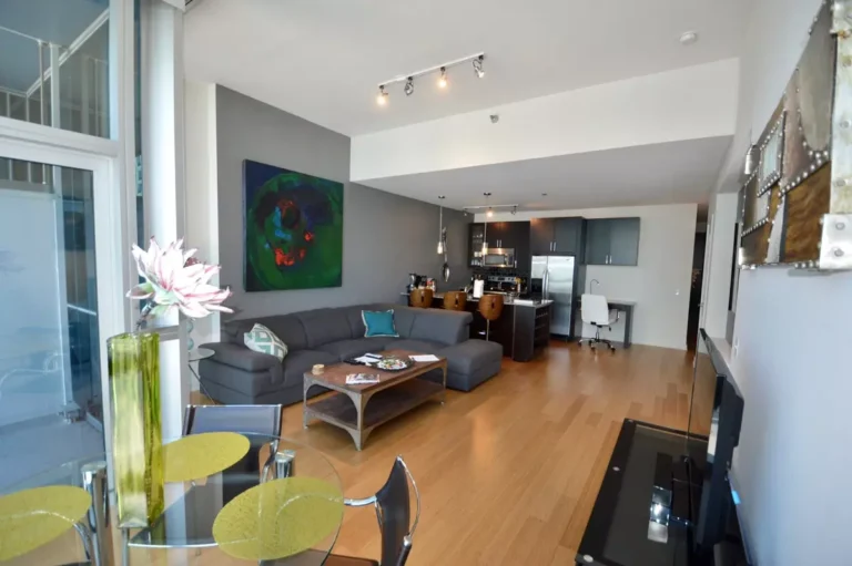 Chicago corporate rentals with fully furnished apartments for extended stays