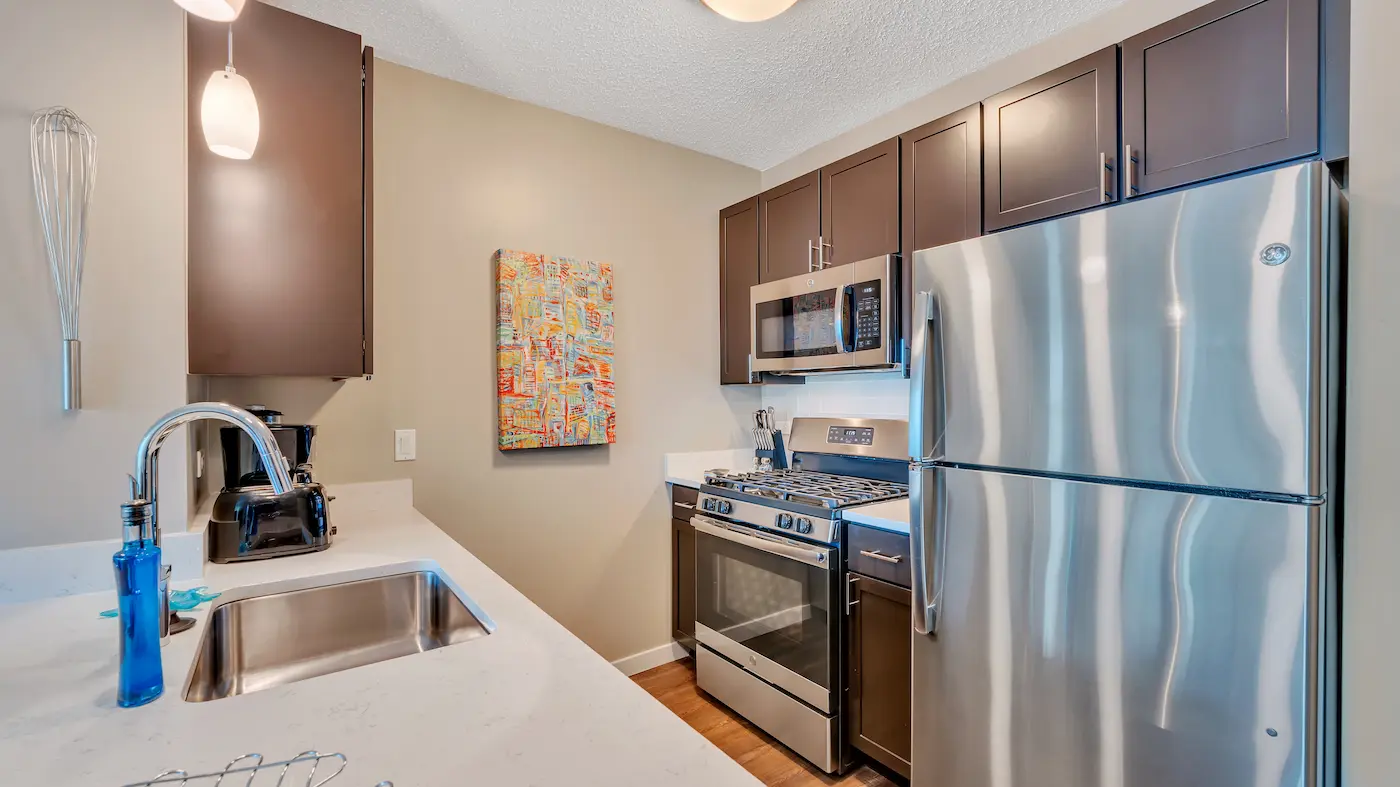 Group of professionals enjoying a luxury furnished corporate apartment in Downtown Chicago.