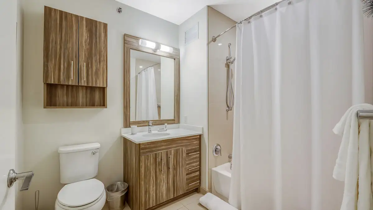 Group of professionals enjoying a luxury furnished corporate apartment in Downtown Chicago.