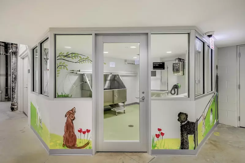 Group of professionals enjoying a luxury furnished corporate apartment in Downtown Chicago.