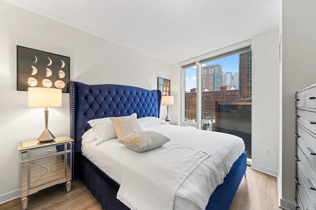 Group of professionals enjoying a luxury furnished corporate apartment in Downtown Chicago.