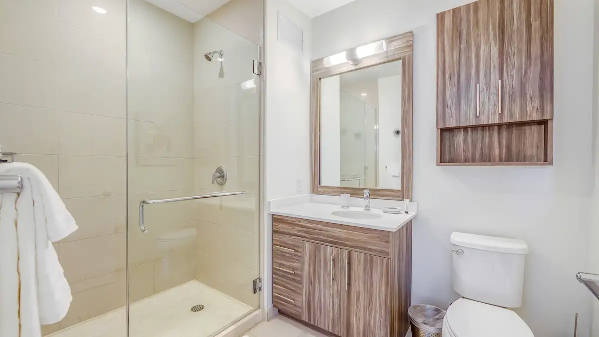 Group of professionals enjoying a luxury furnished corporate apartment in Downtown Chicago.