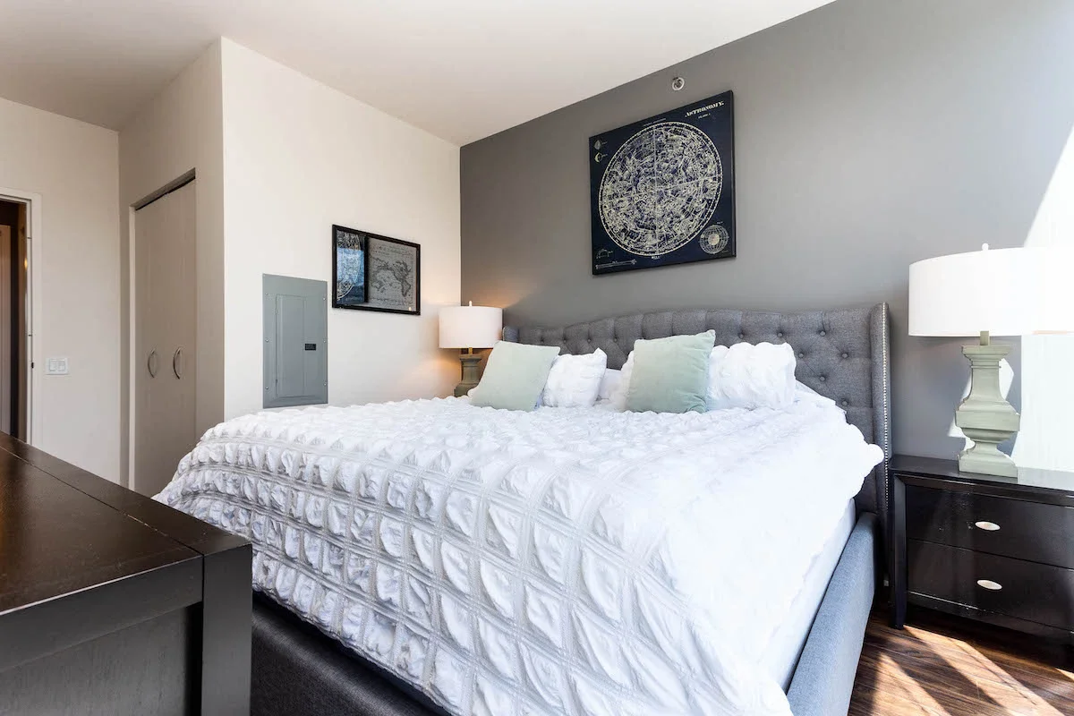 Group of professionals enjoying a luxury furnished corporate apartment in Downtown Chicago.