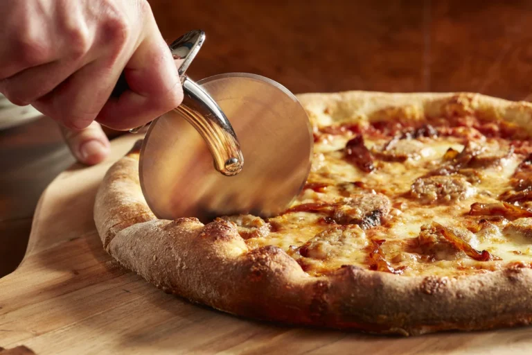 Robert’s Pizza and Dough Company in Streeterville Chicago by the water