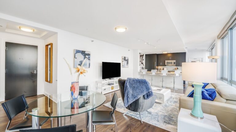 Luxury furnished apartment in Chicago managed by Ryan Corporate Housing with modern decor and open living space