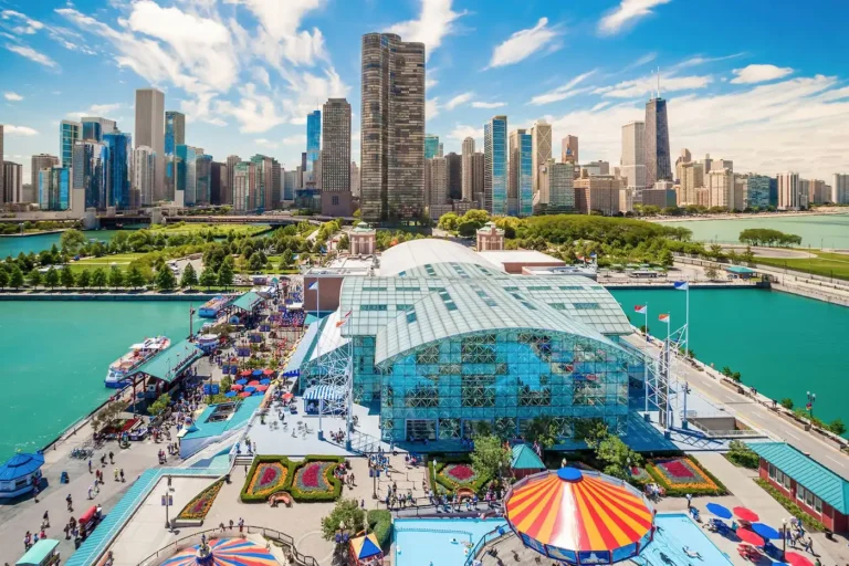 Streeterville Chicago short-term rentals near Lake Michigan