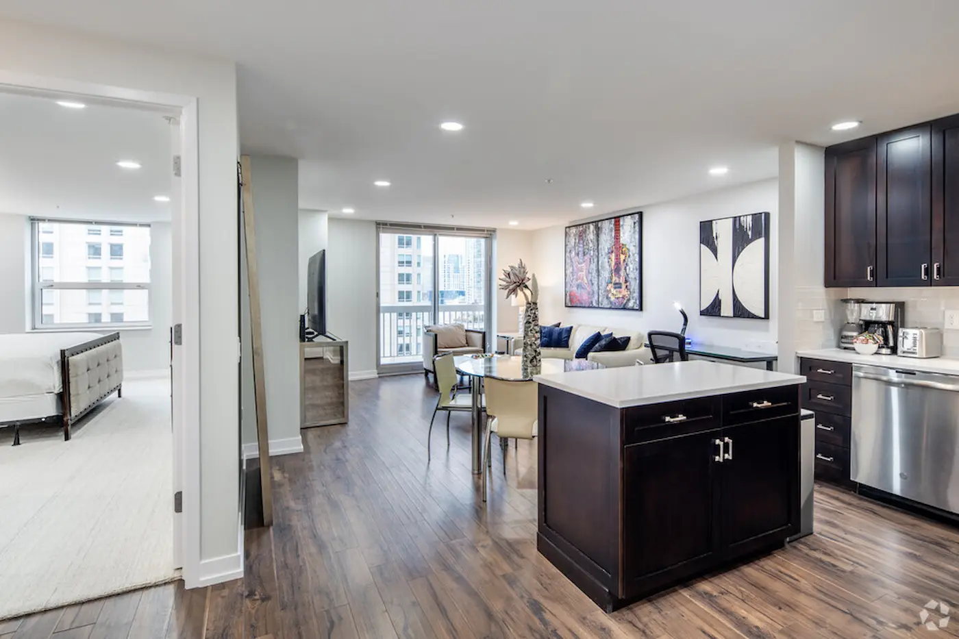 Chicago Loop skyline featuring downtown skyscrapers and iconic architecture