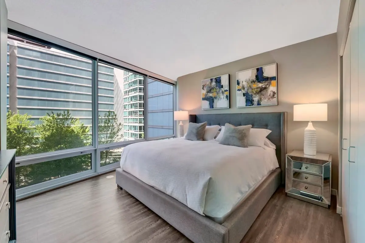 Group of professionals enjoying a luxury furnished corporate apartment in Downtown Chicago.