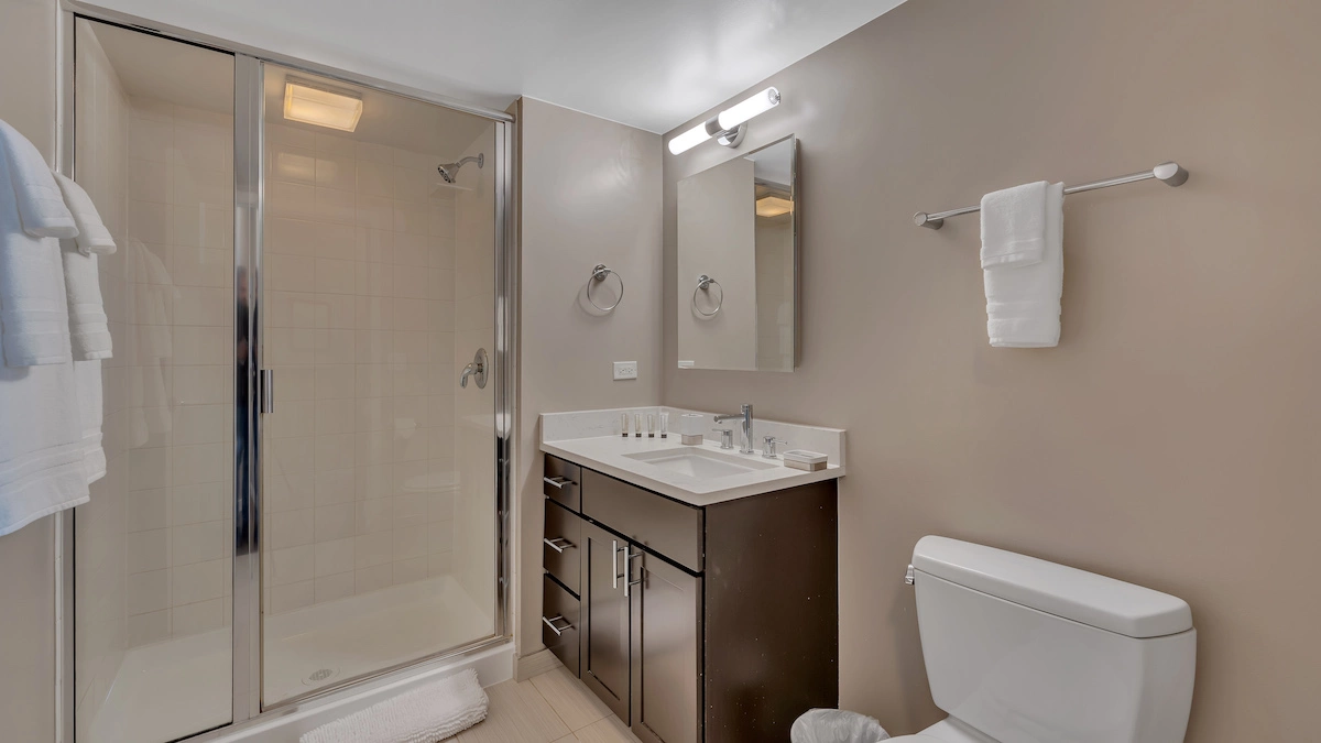 Group of professionals enjoying a luxury furnished corporate apartment in Downtown Chicago.