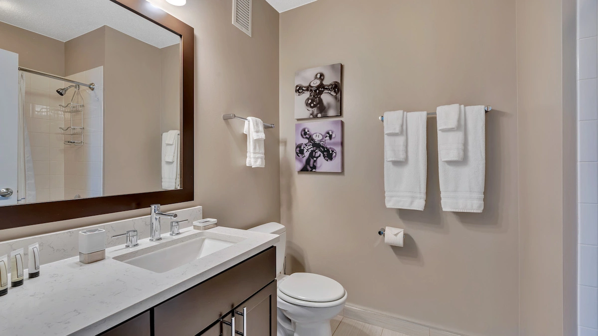 Group of professionals enjoying a luxury furnished corporate apartment in Downtown Chicago.