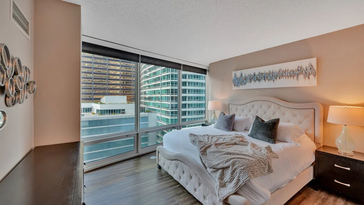 Group of professionals enjoying a luxury furnished corporate apartment in Downtown Chicago.