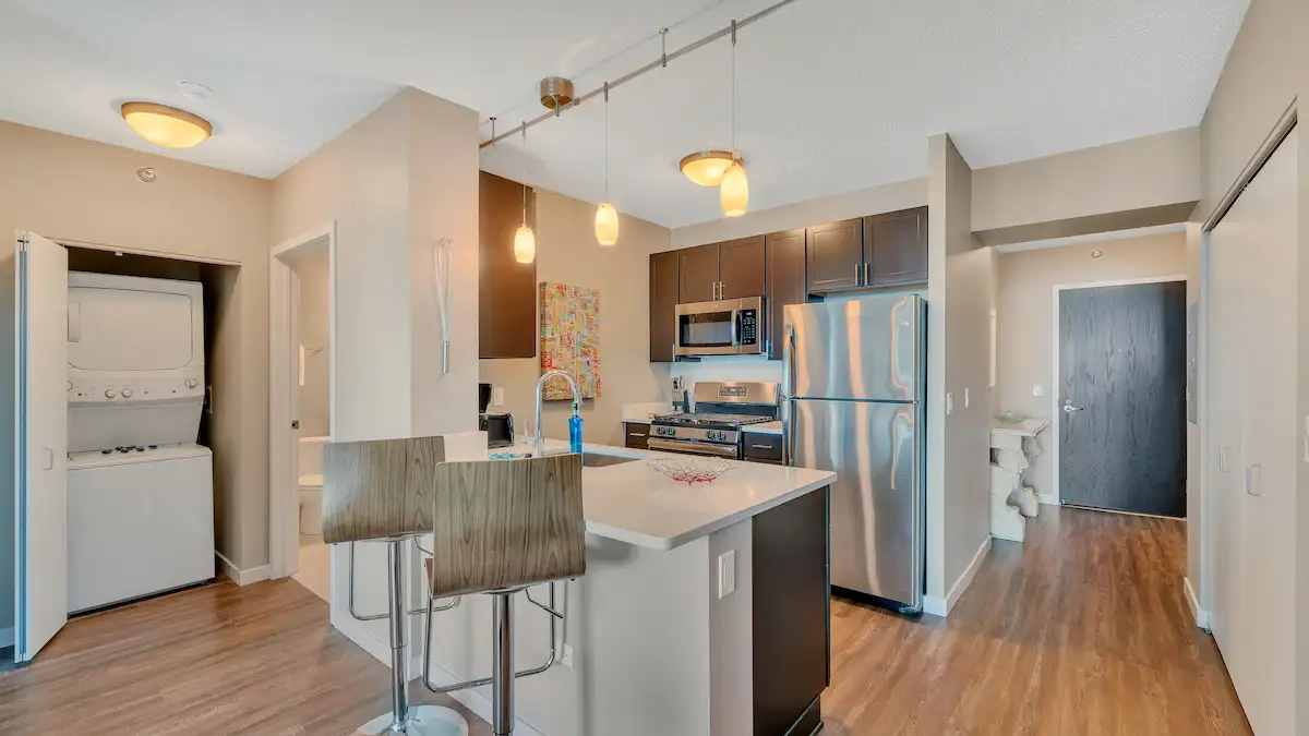 Group of professionals enjoying a luxury furnished corporate apartment in Downtown Chicago.