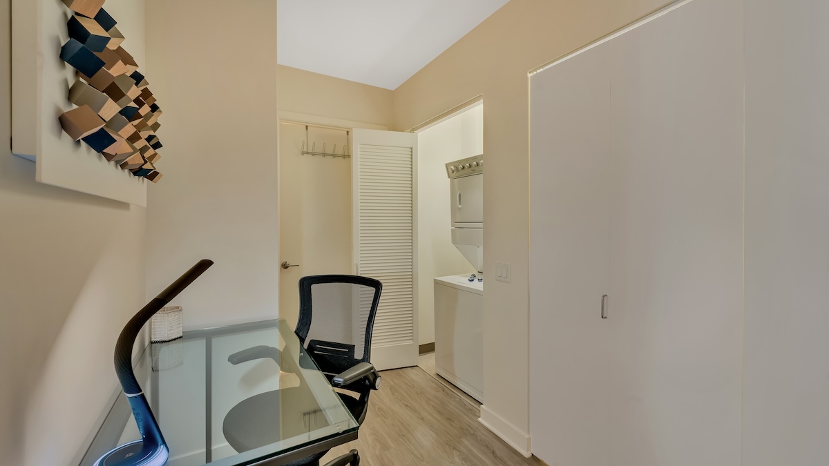 Group of professionals enjoying a luxury furnished corporate apartment in Downtown Chicago.