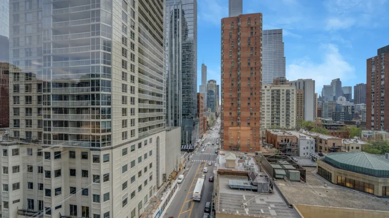 luxury corporate apartments chicago