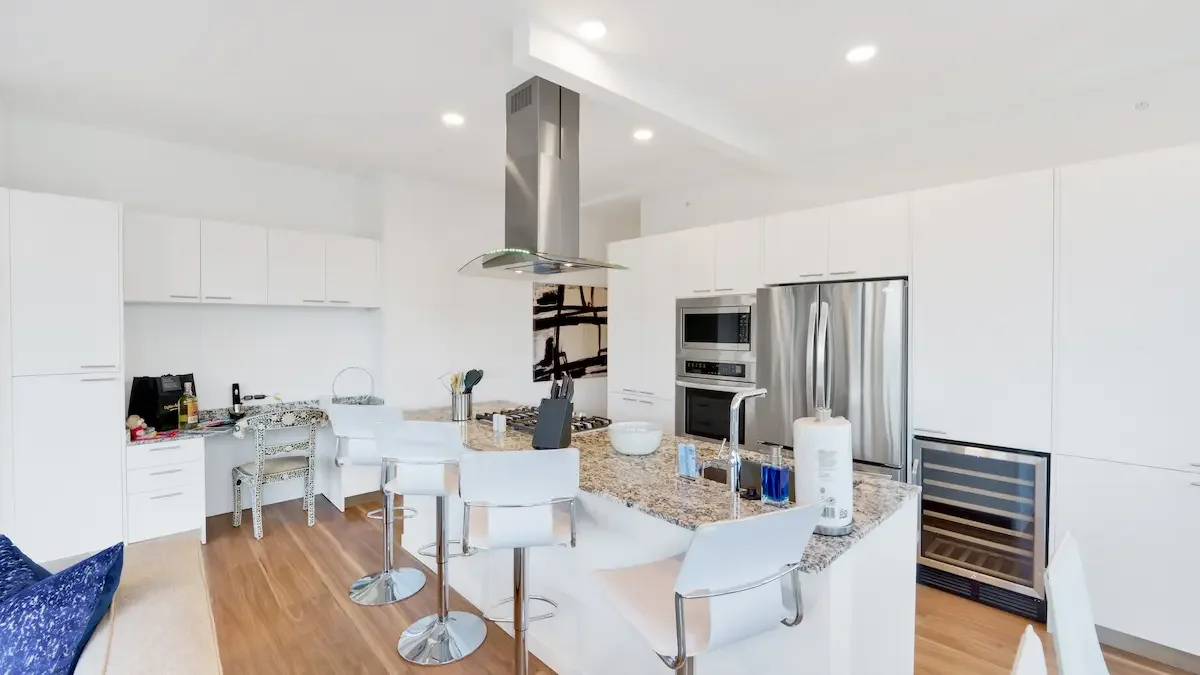 Executive Housing Chicago: Live Like a CEO Without the CEO Salary